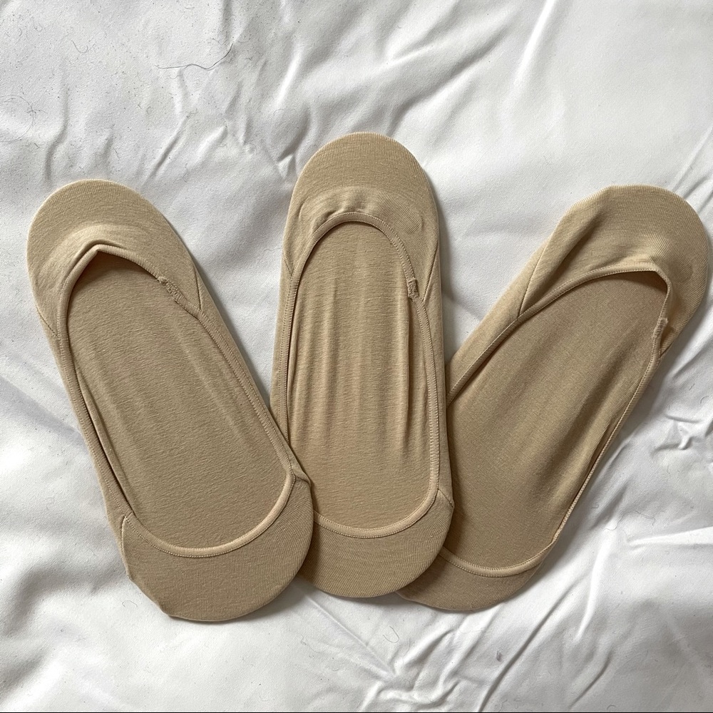 NWT NO SHOW COTTON SOCKS FROM KOREA
